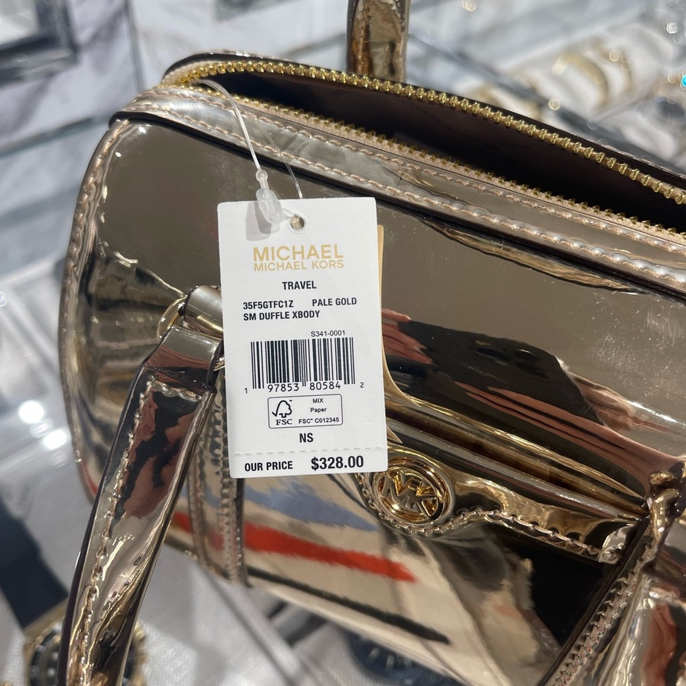 MICHAEL KORS Jet Set Small Metallic Convertible Crossbody Duffle Xbody
Pale Gold - Picture 8 of 16